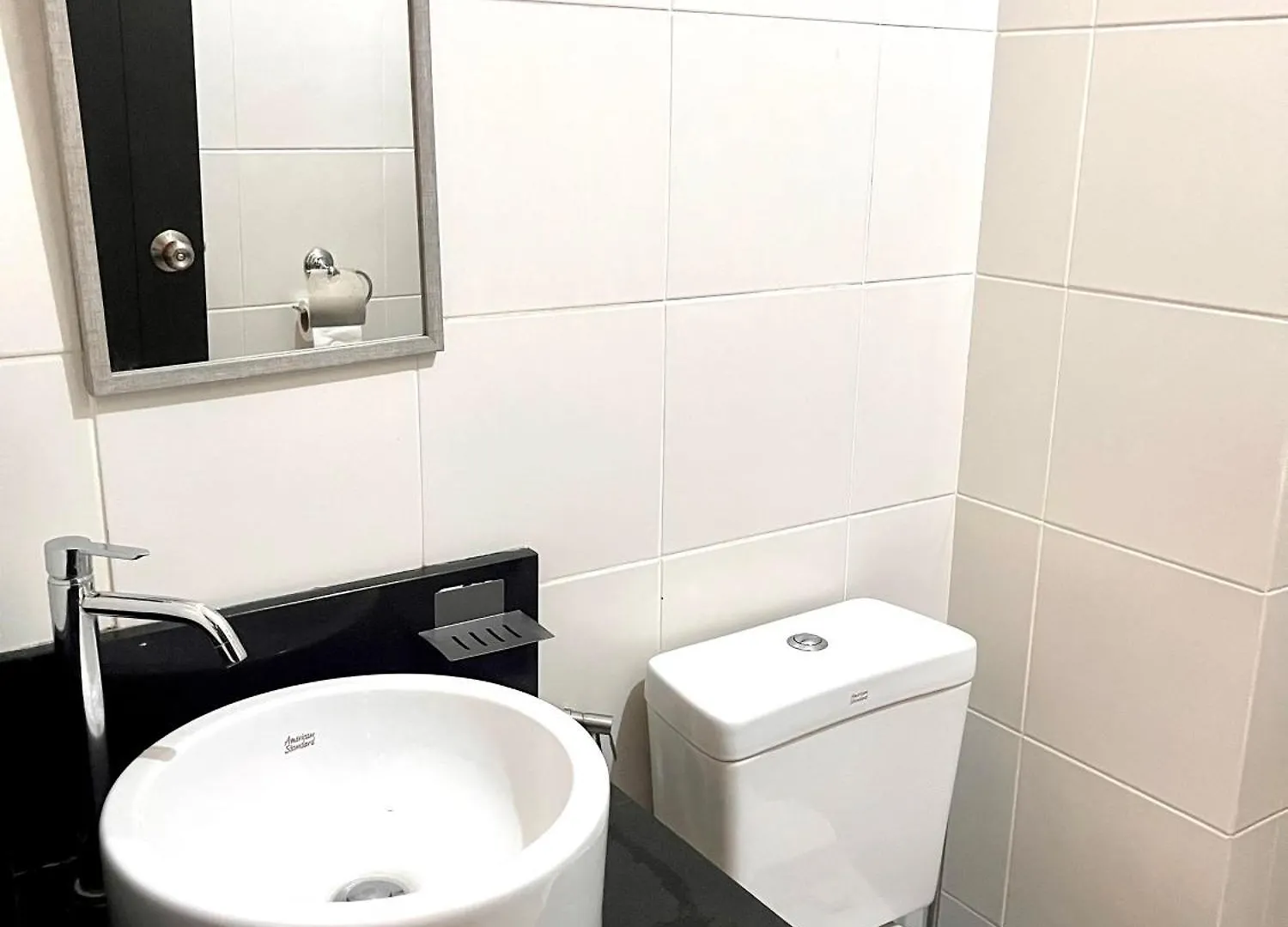 The Rochester Parklane Condominium Pasig City Aparthotel